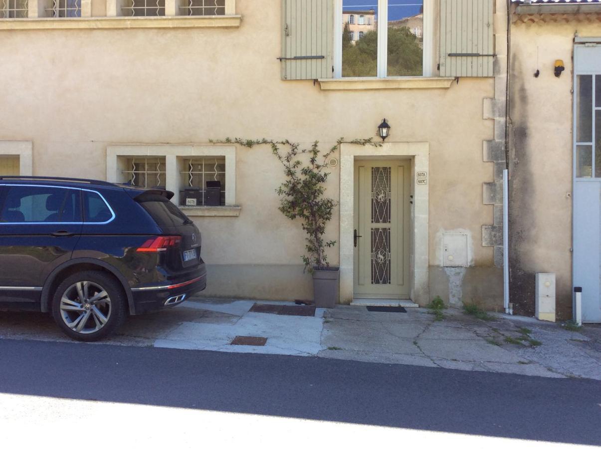Simplicite Et Confort En Luberon Apartment Ménerbes Екстериор снимка